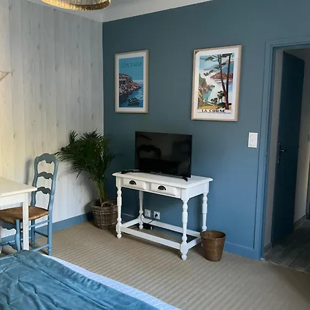 فندق مبيت وإفطار D'hotes Le Montagne فينوف ليز أفيجْنْ